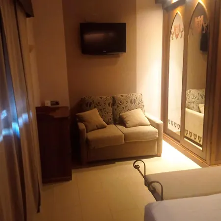 Hotel La Brasa Vélez de Benaudalla