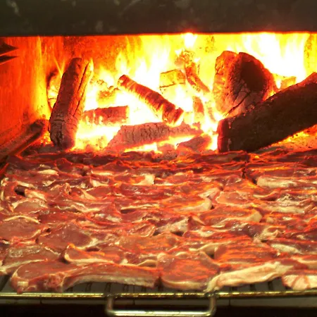 La Brasa 2*