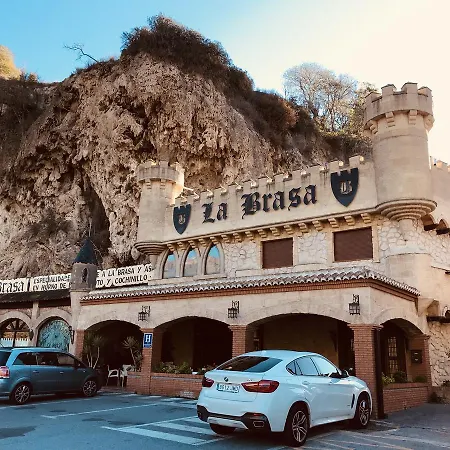 La Brasa Hotel 2*